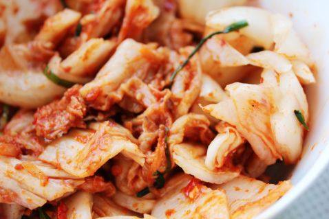 韩式泡菜香肠蛋炒饭步骤4