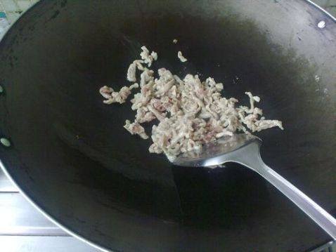 包菜虾仁蛋炒饭步骤5
