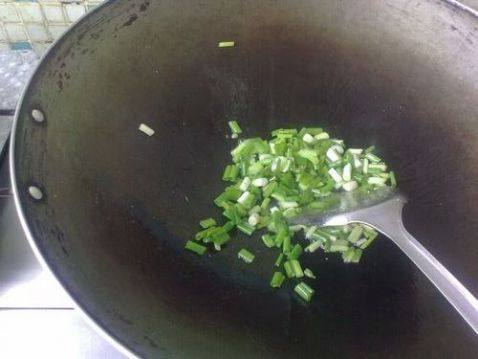 包菜虾仁蛋炒饭步骤8