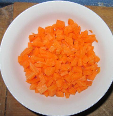 黄油香肠炒饭步骤2