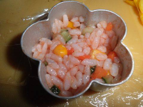 花型小饭团步骤7