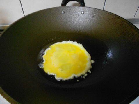 鲔鱼炒饭步骤3