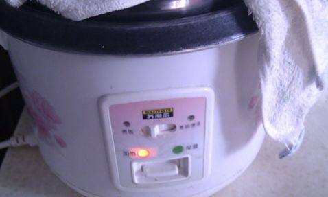 刀豆焖肉饭步骤8