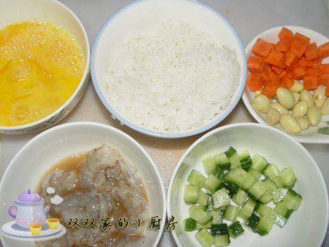 虾仁白果蛋炒饭步骤9