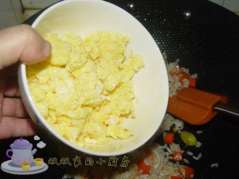 虾仁白果蛋炒饭步骤15