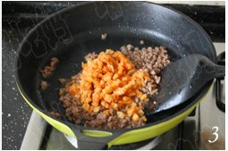 泡菜牛肉焗饭步骤3