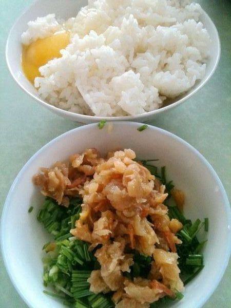 虾仁菜脯蛋炒饭步骤1