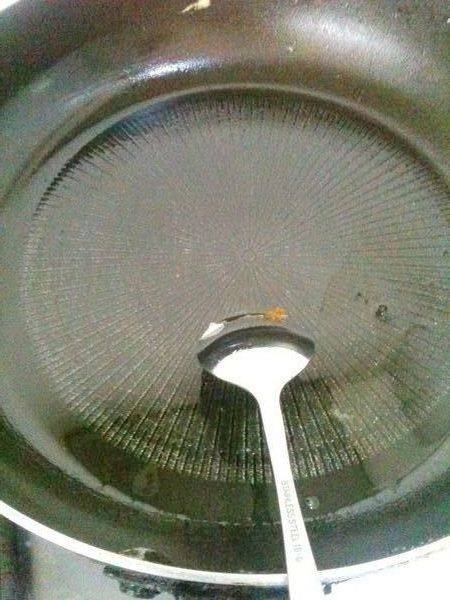 虾仁菜脯蛋炒饭步骤2