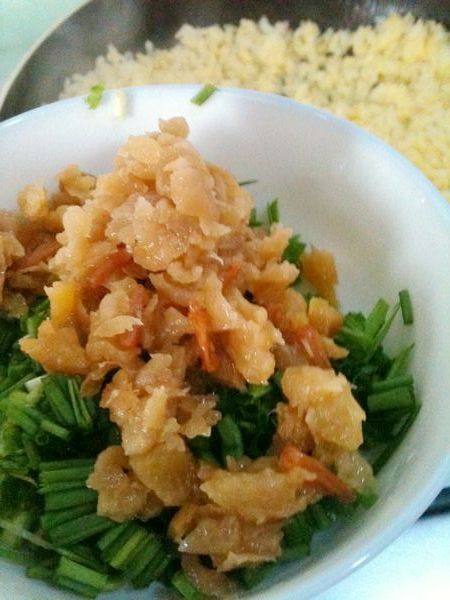 虾仁菜脯蛋炒饭步骤5