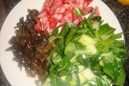 香肠青菜蛋炒饭步骤2