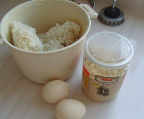 肉松炒饭步骤1