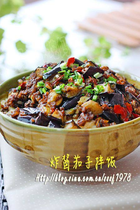 炸酱茄子拌饭步骤9