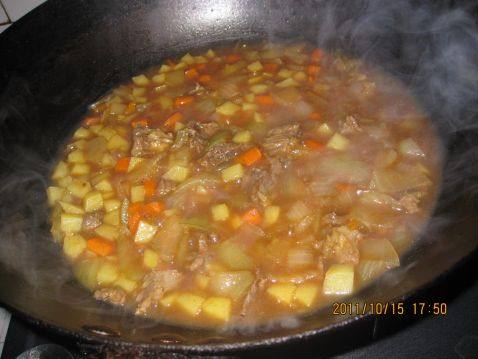 香味扑鼻——咖喱牛肉步骤7