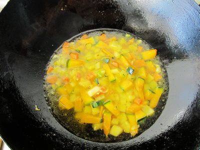窝瓜土豆炒饭步骤5