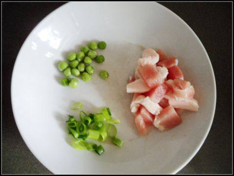 豌豆椒盐米饭步骤3