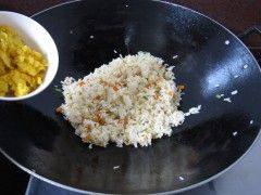 虾皮蛋炒饭步骤7