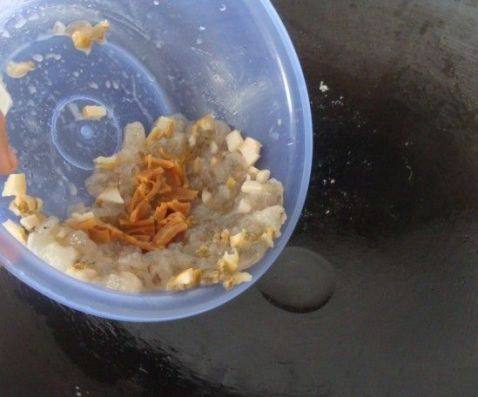 虾仁蛋炒燕麦饭步骤5