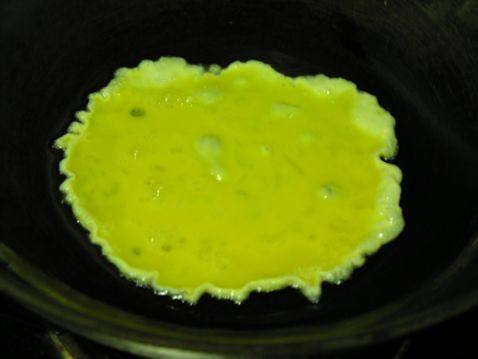 玉米鸡蛋火腿饭步骤2