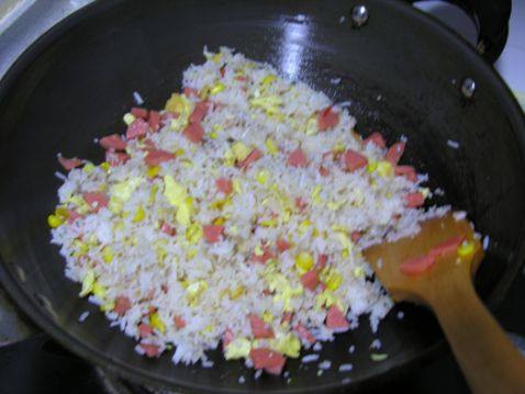玉米鸡蛋火腿饭步骤8