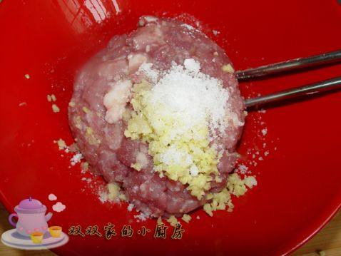 猪肉窝蛋煲仔饭步骤2