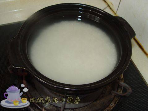 猪肉窝蛋煲仔饭步骤1