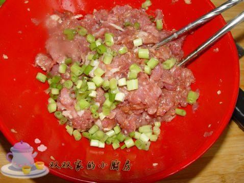猪肉窝蛋煲仔饭步骤4
