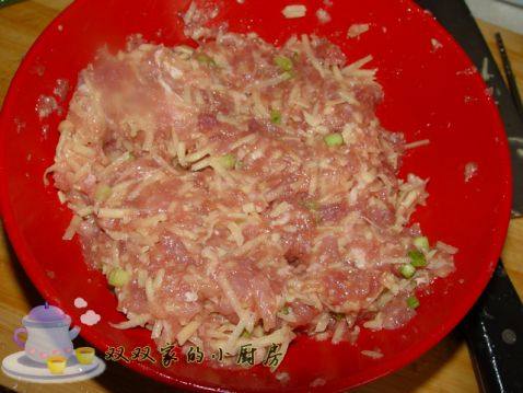 猪肉窝蛋煲仔饭步骤5