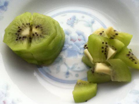 奇异果火腿炒饭步骤2