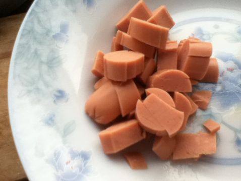 奇异果火腿炒饭步骤3