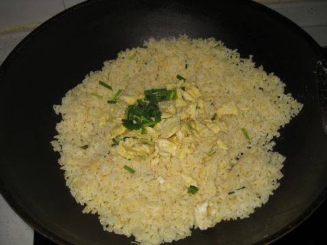 金包银之蛋炒饭步骤7