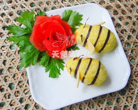 小蜜蜂饭团步骤6