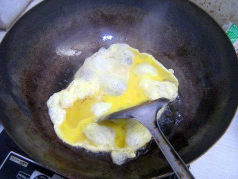火腿肠炒饭步骤5
