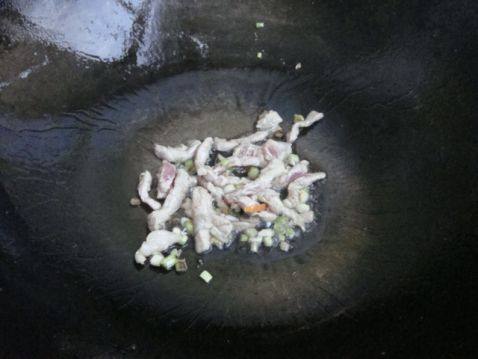 三鲜炒饭步骤7