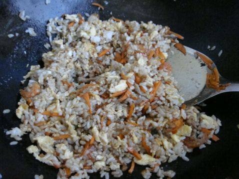 三鲜炒饭步骤10