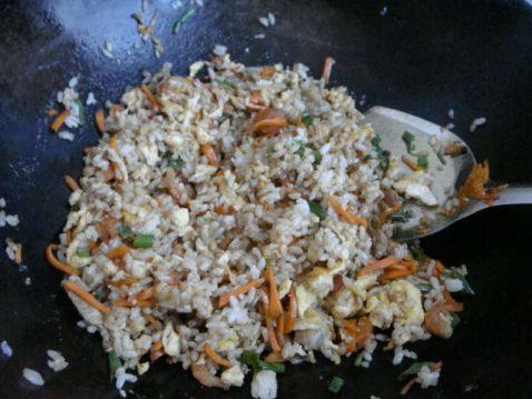 三鲜炒饭步骤11