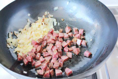 黑椒土豆南瓜腊肠饭团步骤9
