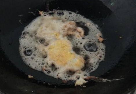 番茄酱炒饭步骤2