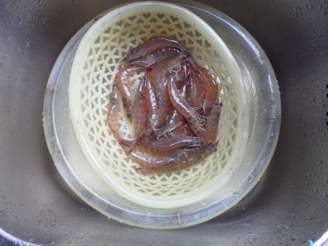 鲜虾青菜泡饭步骤2
