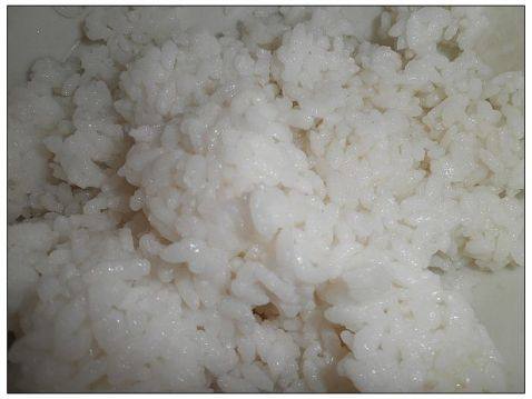 胡萝卜香肠炒饭步骤1