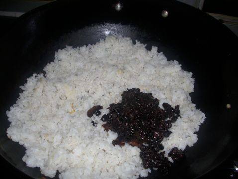 豆豉蛋炒饭步骤4