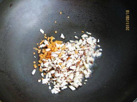 海苔炒饭卷步骤3