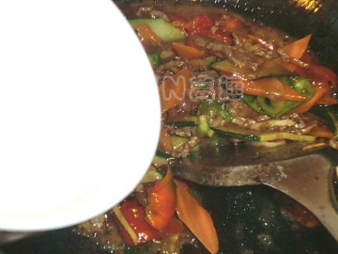 黑胡椒牛柳饭步骤10