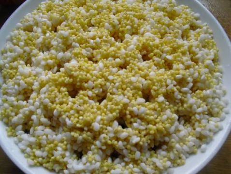 夹砂肉果香糯米饭步骤4