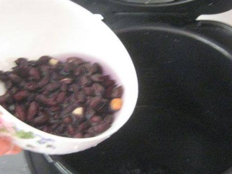 黑花生南瓜饭步骤1