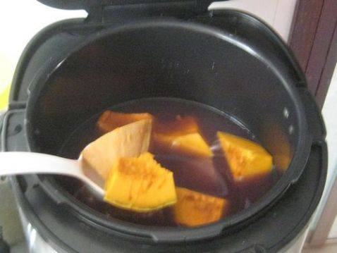 黑花生南瓜饭步骤3