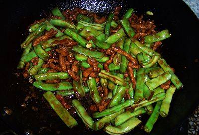 肉丝扁豆焖饭步骤8