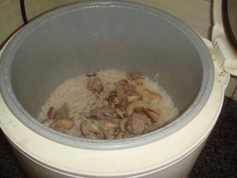 冬菇排骨焖饭步骤8