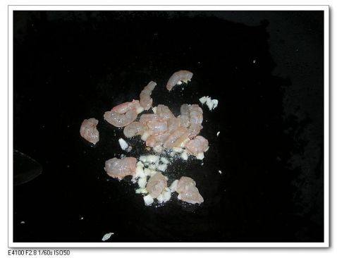 菠萝水果炒饭步骤8