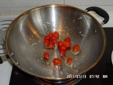 番茄蛋炒饭步骤5