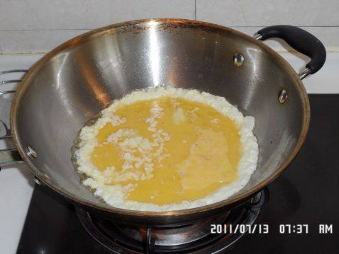 番茄蛋炒饭步骤3